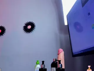 Samantha-Brooke's Live Sex Cam Show