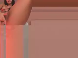 naomisainz's Live Sex Cam Show