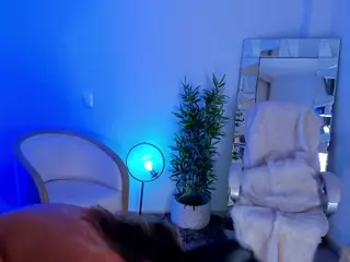 NiaBennet's Live Sex Cam Show