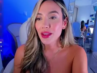 NiaBennet's Live Sex Cam Show