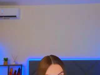 Kira's Live Sex Cam Show