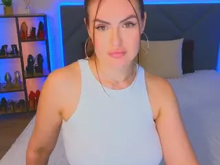Kira's Live Sex Cam Show