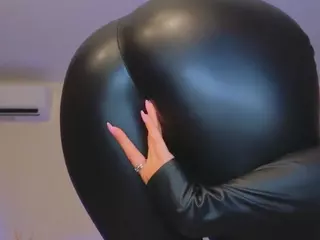 Kira's Live Sex Cam Show