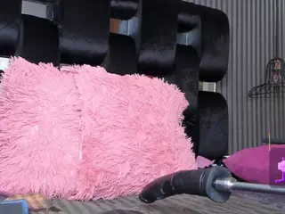 levanaaa's Live Sex Cam Show