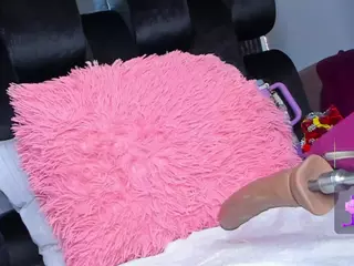 levanaaa's Live Sex Cam Show