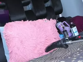 levanaaa's Live Sex Cam Show