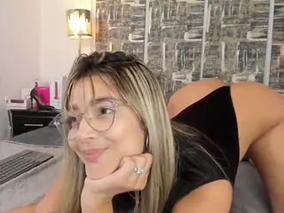 Shofia vega's Live Sex Cam Show