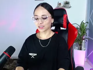 lucyy-rose's Live Sex Cam Show