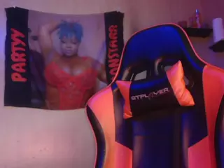 PartyyTripleX's Live Sex Cam Show