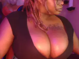 PartyyTripleX's Live Sex Cam Show