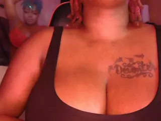 PartyyTripleX's Live Sex Cam Show