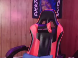 PartyyTripleX's Live Sex Cam Show