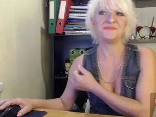 WonderNadin's Live Sex Cam Show