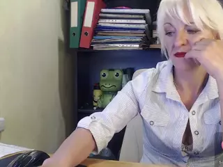 WonderNadin's Live Sex Cam Show