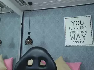 Emiily-W's Live Sex Cam Show