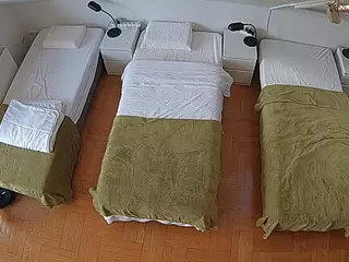 Julmodels Bedroom-D7's Live Sex Cam Show