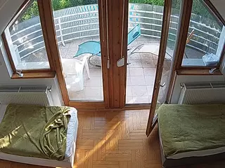 Julmodels Bedroom-D7's Live Sex Cam Show