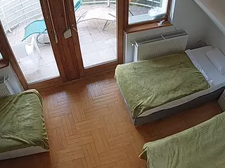 Julmodels Bedroom-D7's Live Sex Cam Show