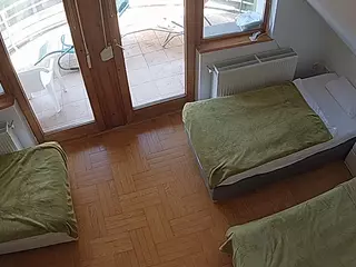 Julmodels Bedroom-D7's Live Sex Cam Show