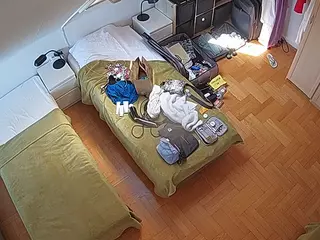 Julmodels Bedroom-D7's Live Sex Cam Show