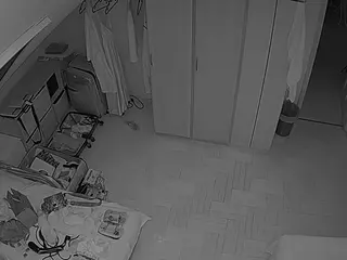 Julmodels Bedroom-D7's Live Sex Cam Show