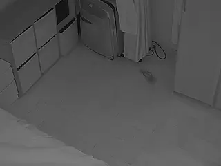 Julmodels Bedroom-D7's Live Sex Cam Show
