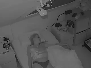 Julmodels Bedroom-D7's Live Sex Cam Show