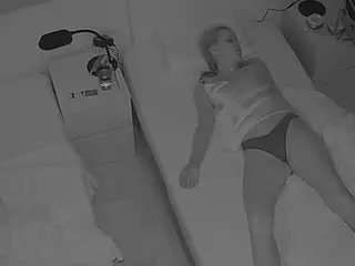 Julmodels Bedroom-D7's Live Sex Cam Show