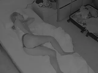 Julmodels Bedroom-D7's Live Sex Cam Show