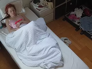 Julmodels Bedroom-D7's Live Sex Cam Show