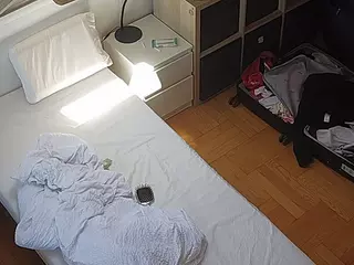 Julmodels Bedroom-D7's Live Sex Cam Show