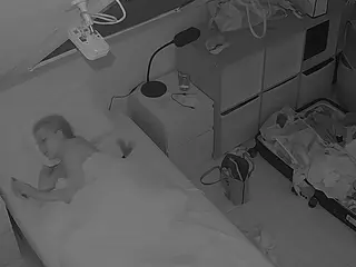 Julmodels Bedroom-D7's Live Sex Cam Show