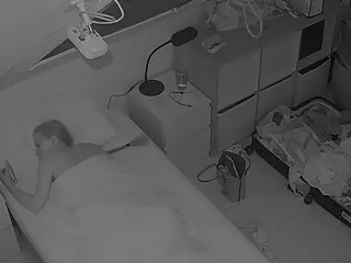 Julmodels Bedroom-D7's Live Sex Cam Show