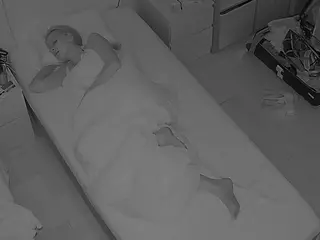Julmodels Bedroom-D7's Live Sex Cam Show