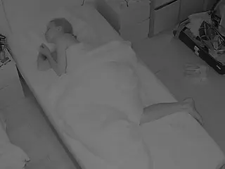 Julmodels Bedroom-D7's Live Sex Cam Show