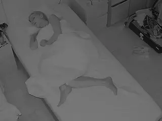 Julmodels Bedroom-D7's Live Sex Cam Show