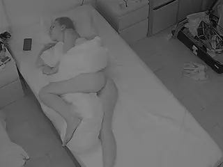 Julmodels Bedroom-D7's Live Sex Cam Show