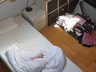 Julmodels Bedroom-D7's Live Sex Cam Show