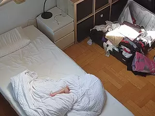Julmodels Bedroom-D7's Live Sex Cam Show