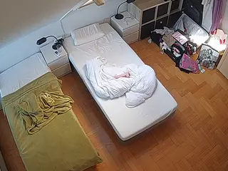 Julmodels Bedroom-D7's Live Sex Cam Show