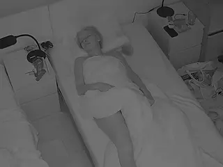 Julmodels Bedroom-D7's Live Sex Cam Show
