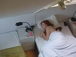 Julmodels Bedroom-D7's Live Sex Cam Show