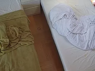 Julmodels Bedroom-D7's Live Sex Cam Show