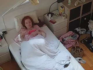 Julmodels Bedroom-D7's Live Sex Cam Show
