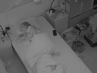 Julmodels Bedroom-D7's Live Sex Cam Show