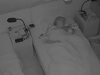Julmodels Bedroom-D7's Live Sex Cam Show