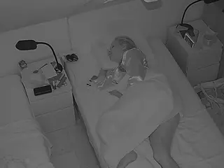 Julmodels Bedroom-D7's Live Sex Cam Show