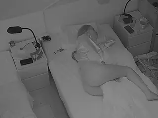 Julmodels Bedroom-D7's Live Sex Cam Show