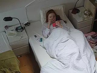 Julmodels Bedroom-D7's Live Sex Cam Show