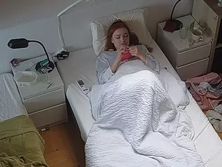 Julmodels Bedroom-D7's Live Sex Cam Show